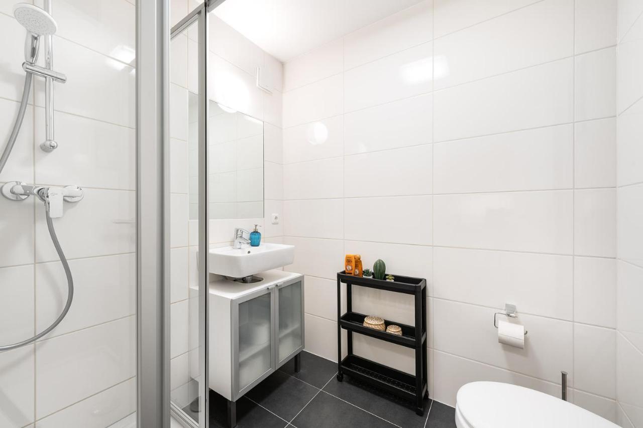 Marienplatz 2 Bedrooms Living Kitchen Munich